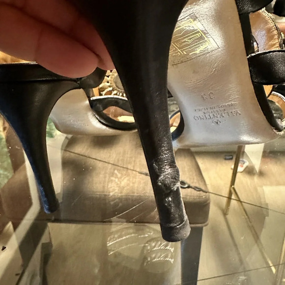 VALENTINO VINTAGE HEELS - Picture 3 of 7